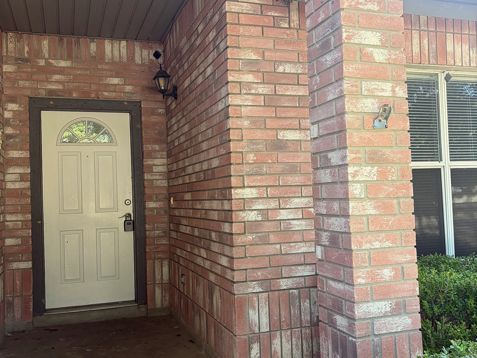3 bed, 1646 sqft, $1,895 — Photo 2