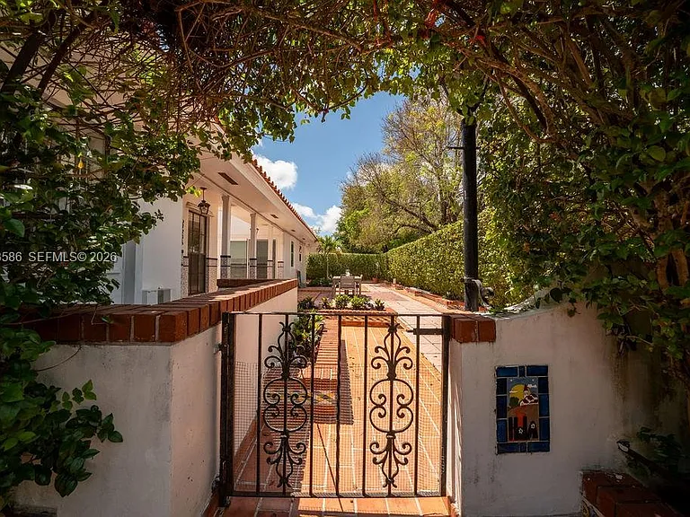 1550 S Greenway Dr — Photo 43