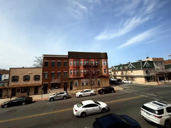 872 Broadway image 20 of 21