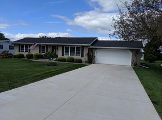 1 Clover Ct, Grand Ridge, IL 61325