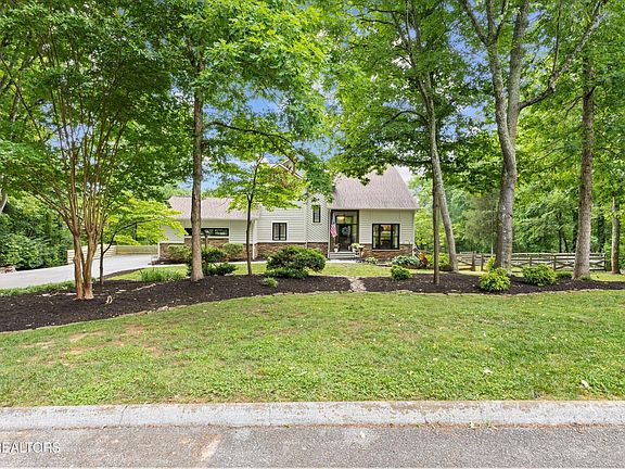 4th image of 12771 Tanglewood Dr