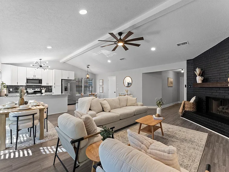 17 S Greenbud Ct — Photo 7