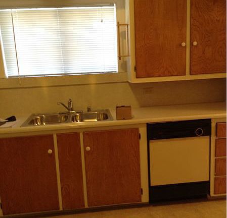 3rd image of 1449 Hobart St #1449
