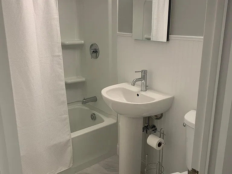 11850 Edgewater Dr #515 — Photo 19