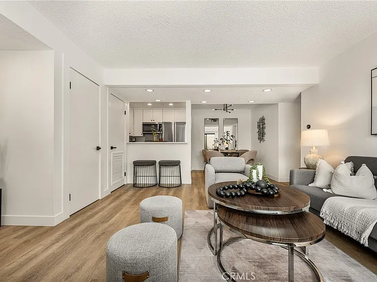 25761 Le Parc #105 — Photo 5
