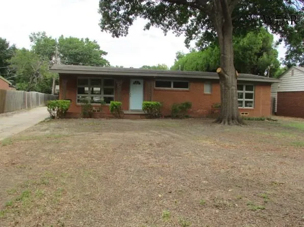 2418 Hampstead Ln, Wichita Falls, TX 76308