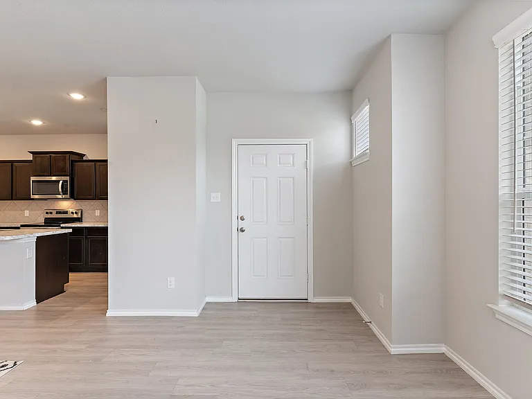 2833 Bellflower Dr — Photo 14