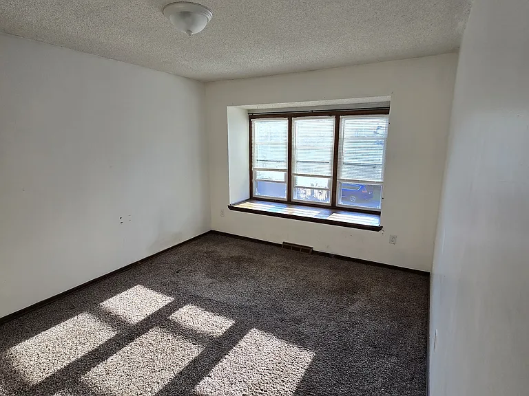 530 Townwood Dr — Photo 16