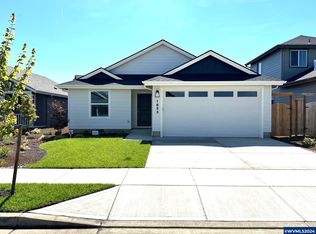 1653 SE Salmonberry Ave, Dallas, OR