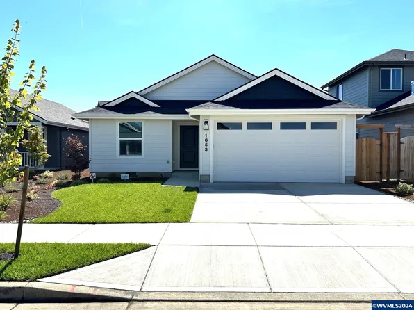 1653 SE Salmonberry Ave, Dallas, OR 97338