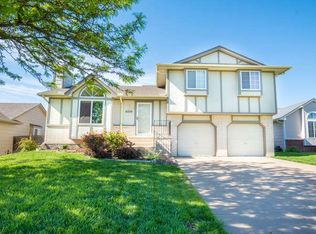 4350 N Woodlawn Ct, Wichita, KS 67226