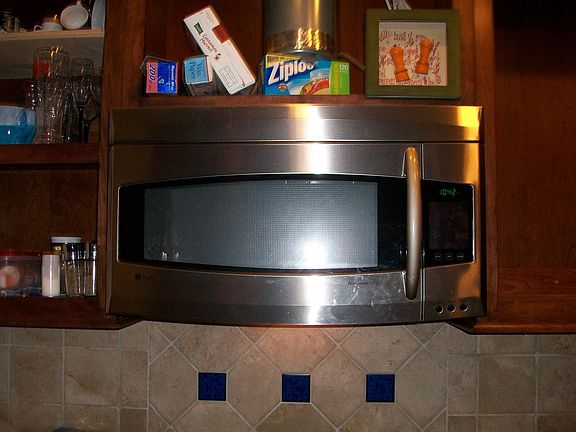kitchen-microwave