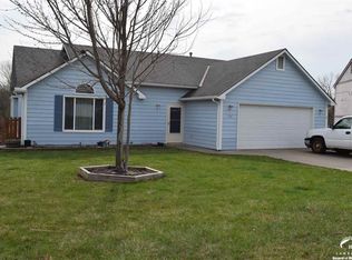 1121 Natalie Dr, Lawrence, KS 66046
