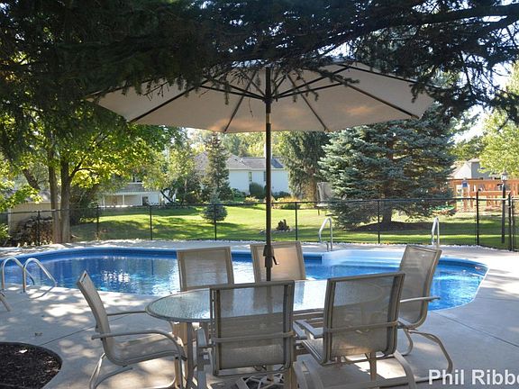2nd image of 3374 Oconto Ct SW
