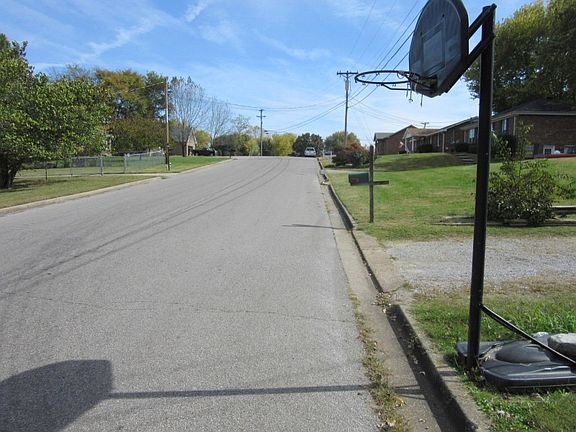 4th image of 326 Harold Dr