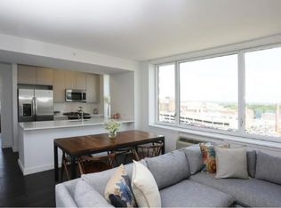 135 3rd Ave #12M, Mineola, NY 11501