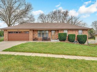 2145 SE 38th Cir, Topeka, KS 66609