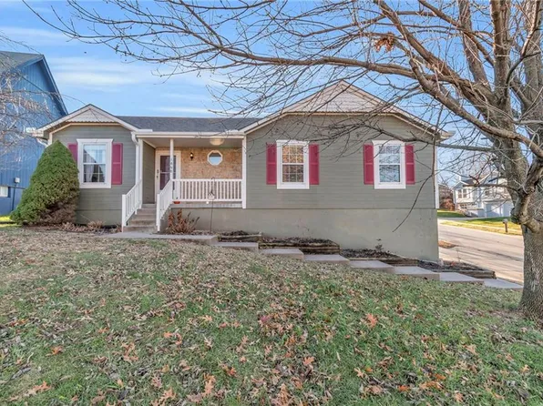 1868 Current St, Liberty, MO 64068
