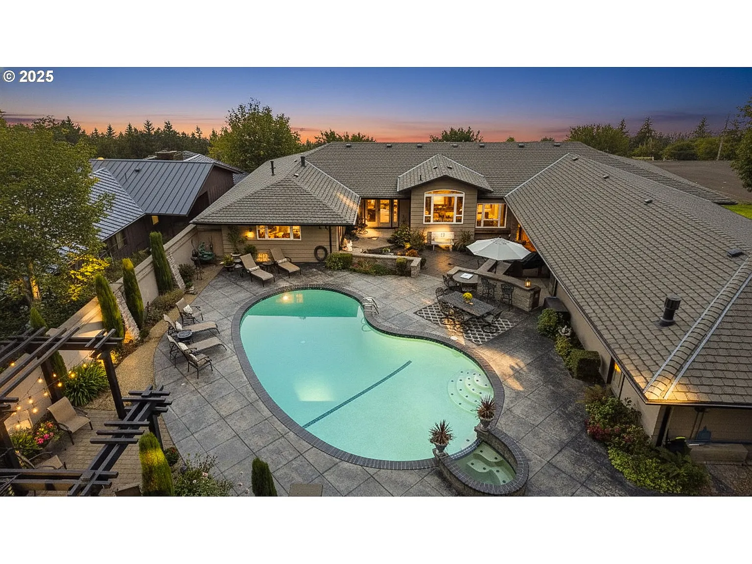 2582 Terrace View Dr photo 1