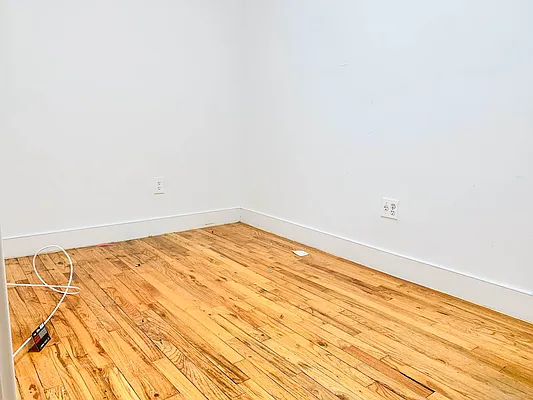 Rented by Blue Egg Realty Corp | media 9