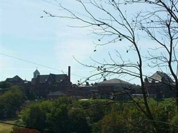 5th image of 124 Hope Ct
