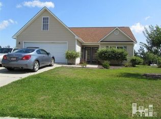 112 Tealbriar St, Burgaw, NC 28425