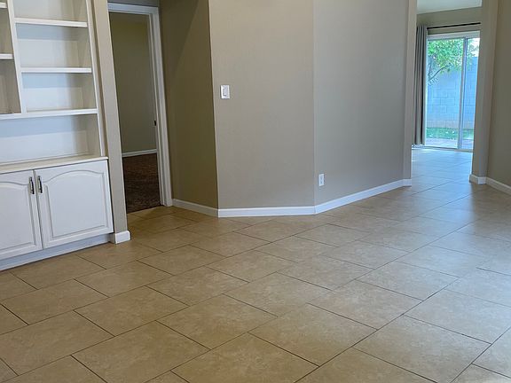 2nd image of 2305 E Santa Rosa Dr