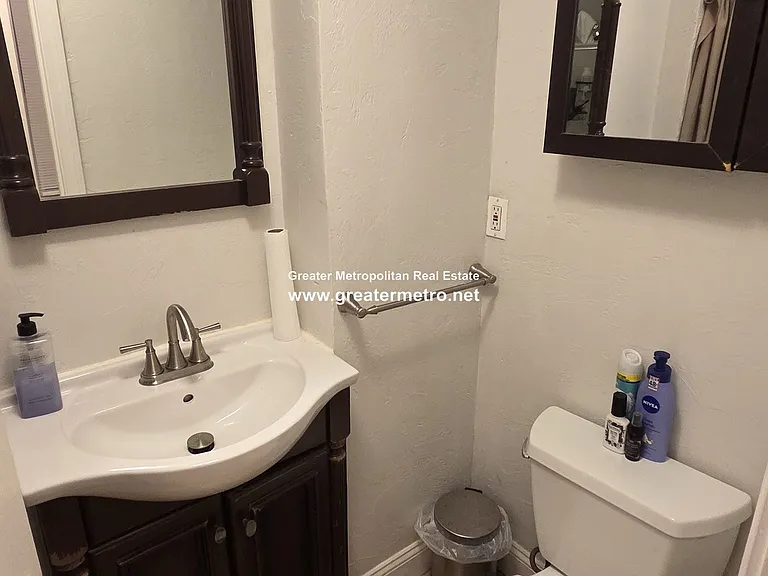 16 Battery St — Photo 11