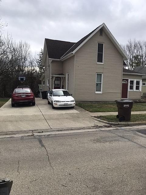 1st image of 121 E Race St