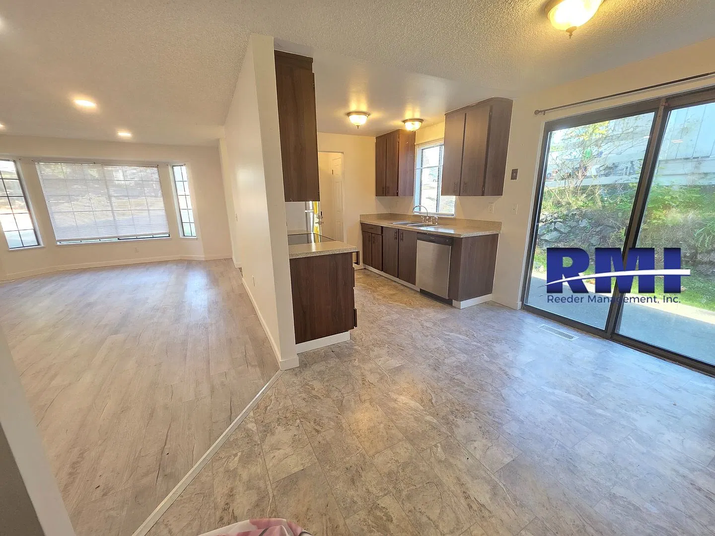 3-bedroom Gem located in the Bethel Valley Community! — Photo 2
