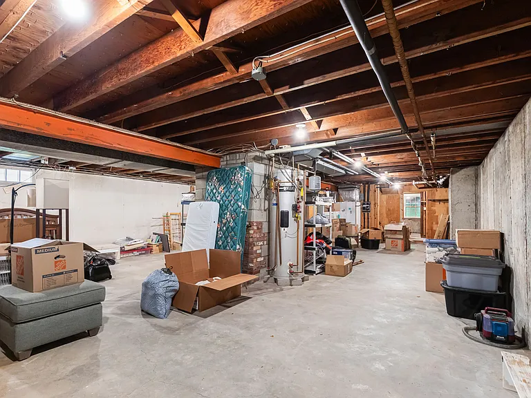 355 Pearse Rd — Photo 45