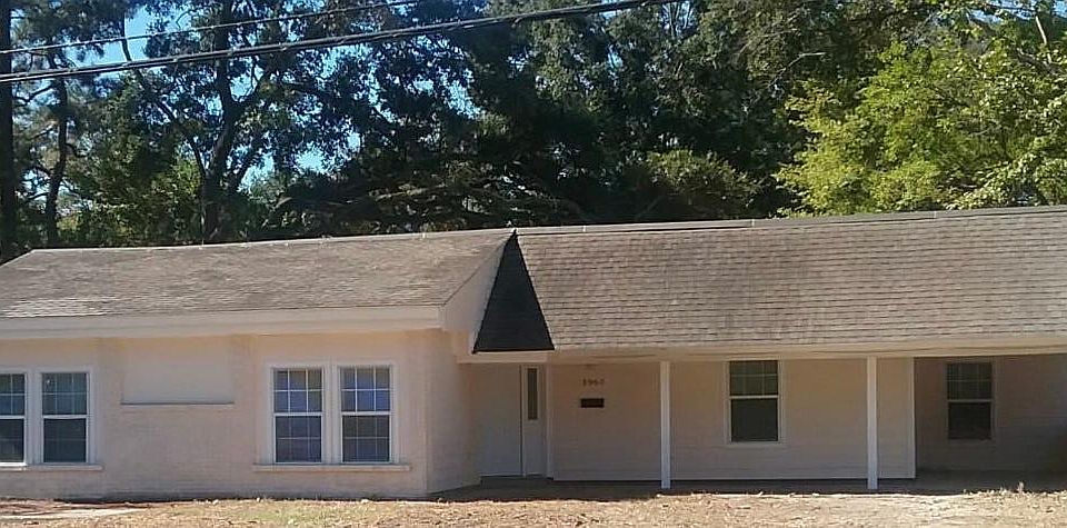 Front Exterior , New Drive to be added with-in the next 30 days