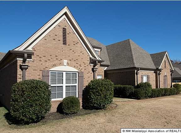2nd image of 3346 Maiden Ln