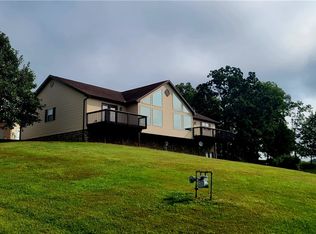 144 Warren Heights Dr, Marietta, OH 45750