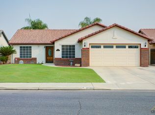 12302 Mauna Loa Ave, Bakersfield, CA