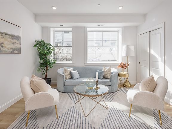 3rd image of 5 Oakhurst St #1