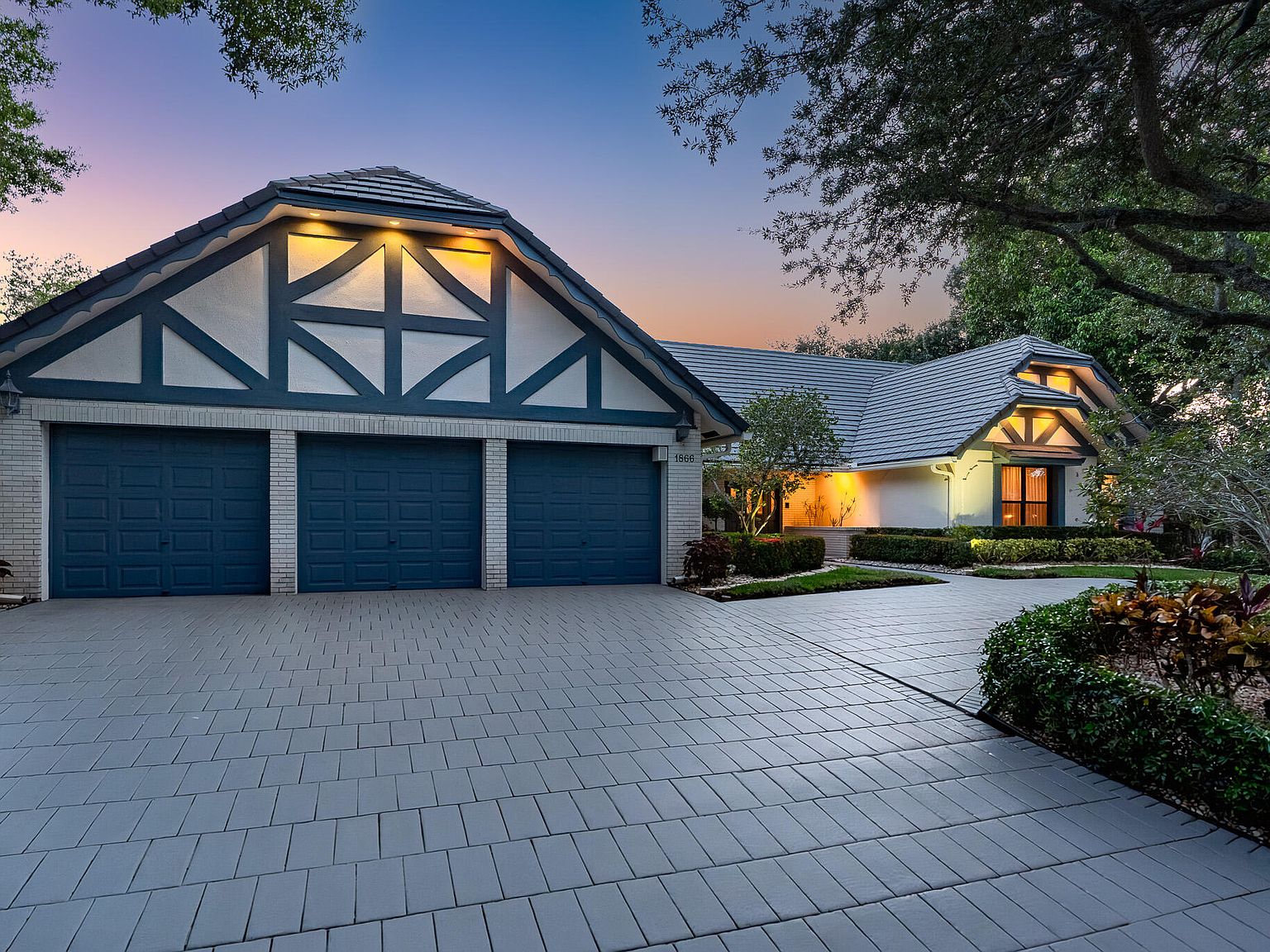 1866 Colonial Drive
