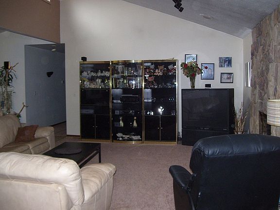 4th image of 5875 Huff St
