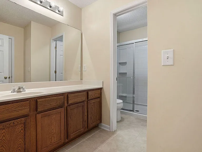 101 Fanwood Ct — Photo 24