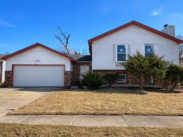 626 Old Forge Ln, University Park, IL 60484