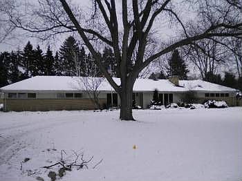 2nd image of 2689 Kentmoor Rd