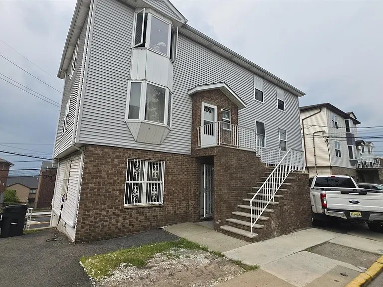 6409 Columbia Ave — Photo 17