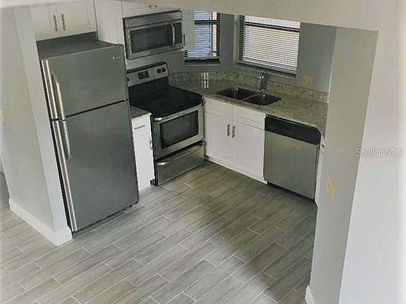 5th image of 222 Carpenters Way APT 7