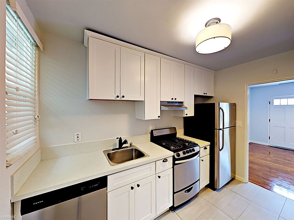 1st image of 4520 30th St