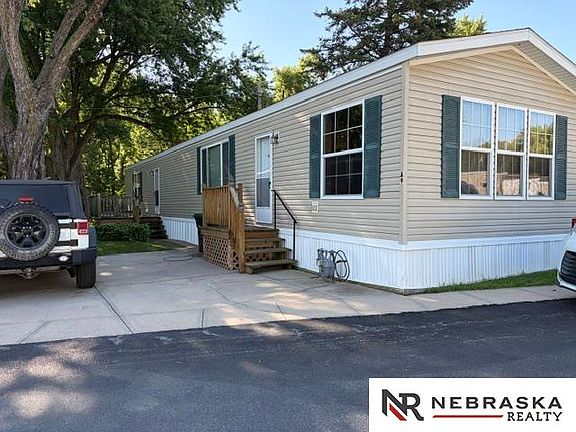 2nd image of 3701 McKinley St #A-9