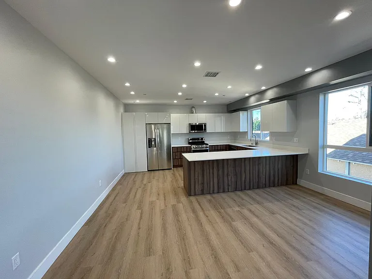 6345 Farmdale Ave #1 — Photo 9