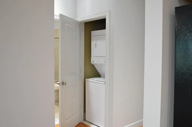 155 E Broad St #307 — Photo 8