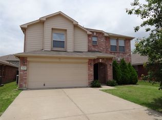 5439 Montague Ln, Grand Prairie, TX 75052