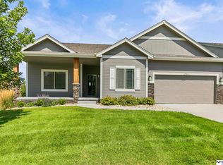17812 Camden Ave, Omaha, NE 68116