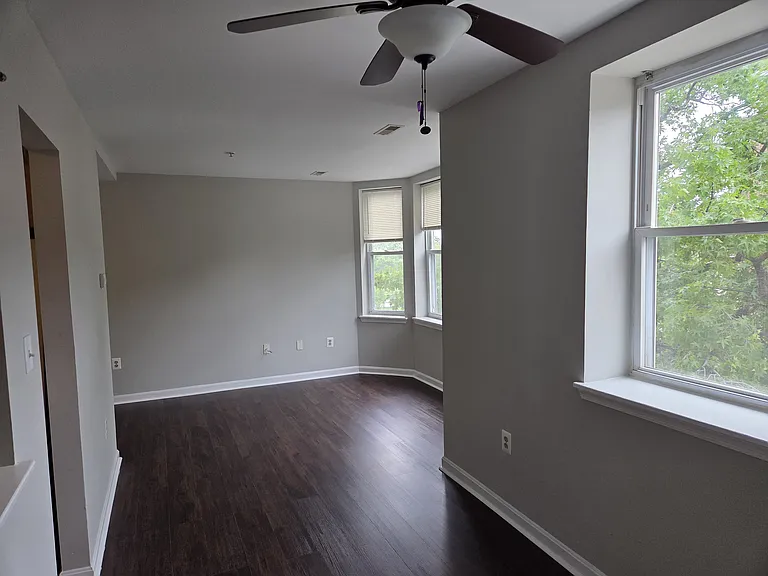 1216-1218 W Fayette St #201 — Photo 22